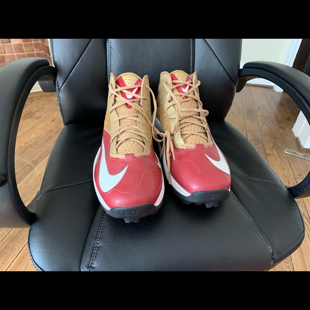 Nike Elite 3/4 Shark Cleats - Picture 5 of 6